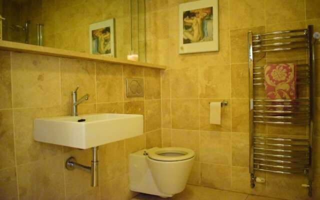 1 Bedroom Boho Home in Dublin City Centre