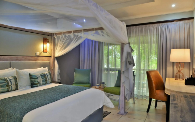 Cresta Mowana Safari Resort & Spa