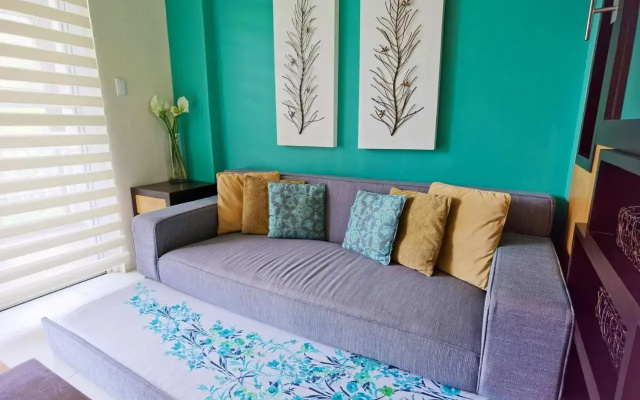 Miranda 504B by Raquel's Place at Pico de Loro