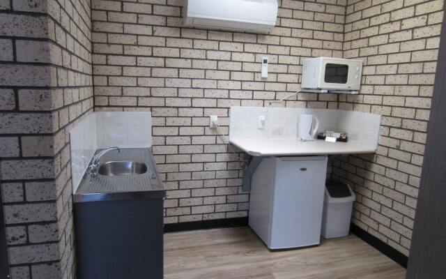 Cowra Crest Motel