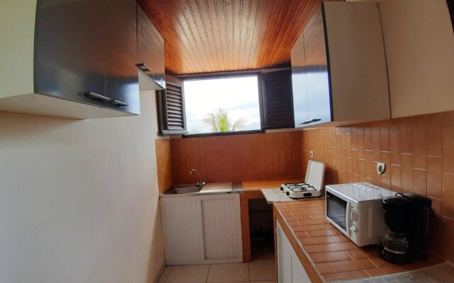 Apartment with 2 Bedrooms in Sainte-Marie, with Furnished Terrace And Wifi - 6 Km From the Beach