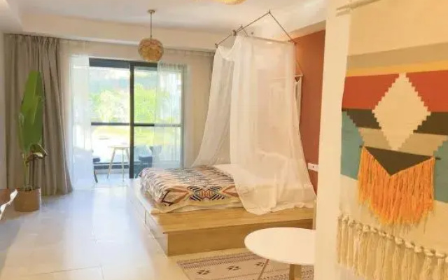 Xishuangbanna Jinghong Monet Huakai Homestay (Gaozhuang Scenic Area)