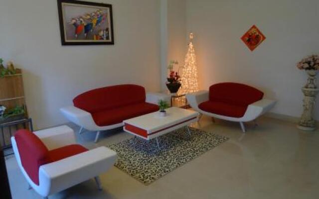 World Art Homestay