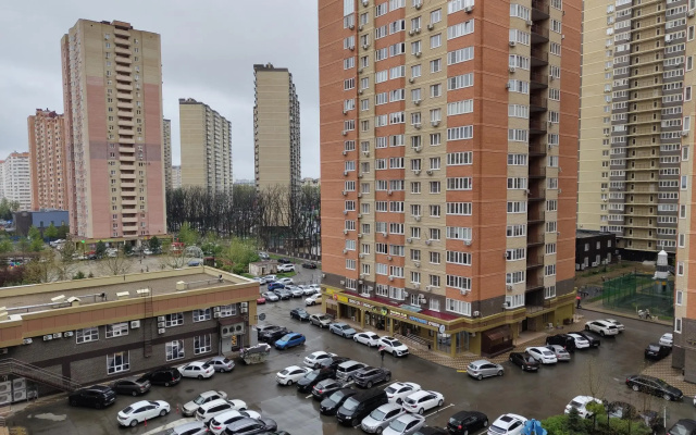 Погостити на улице Домбайская 59