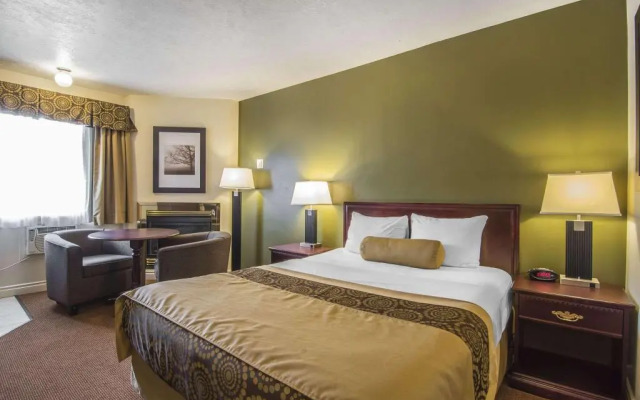 Econolodge Inn And Suites High