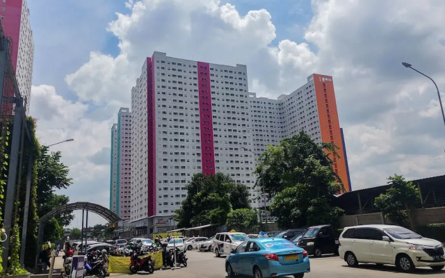 Homey and Comfy 2BR at Green Pramuka City Apartment