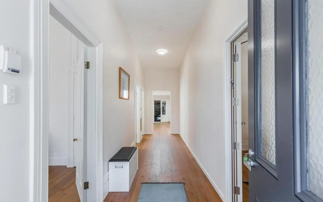 Gorgeous 4Br Mt Eden Retreat Villa