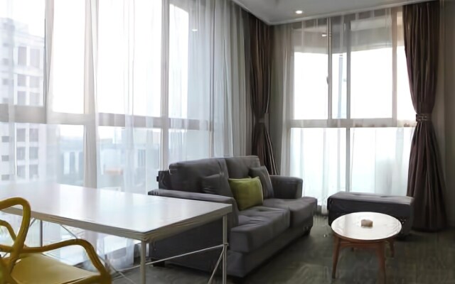 Haining Ruiqi Hotel