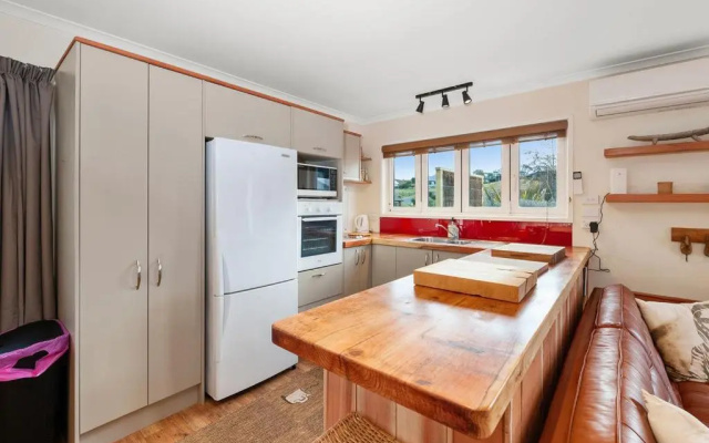 The Purple House - Ohakune Holiday Home with Spa Pool – Guest Rooms – Ohakune