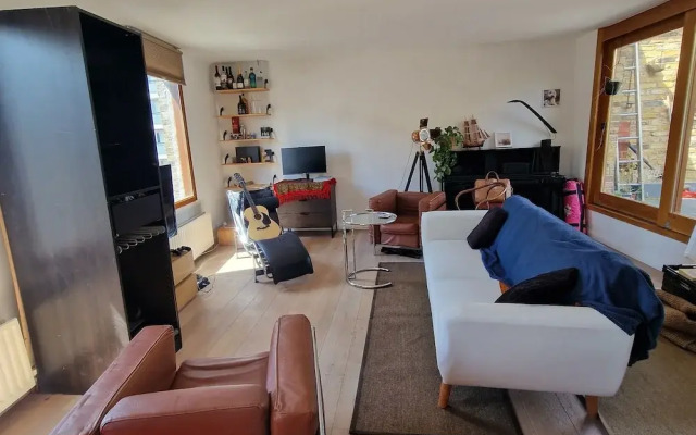 1 Bedroom-1 Bathroom-walkinshower-terrace
