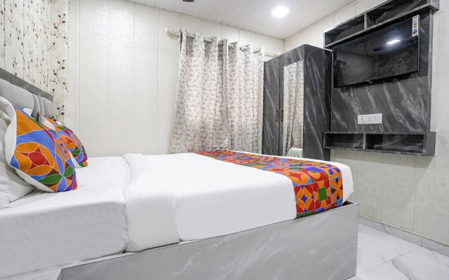 Fabhotel Hans Residency