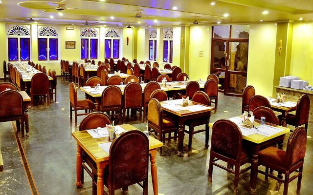 Raj Palace Resort