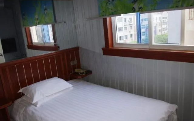 Taizhou Xianren Residence Hotel