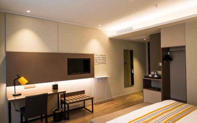 Home Inn Plus Nanjing Xinjiekou