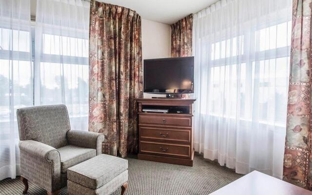 Quality Suites Drummondville