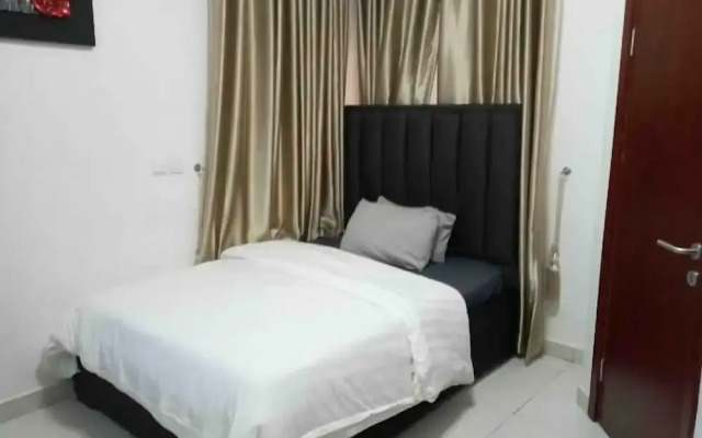 Lilly Grand Luxury Hotel and Apartment