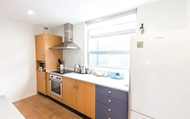 3 Bedroom Modern Townhouse in the Heart of Auckland