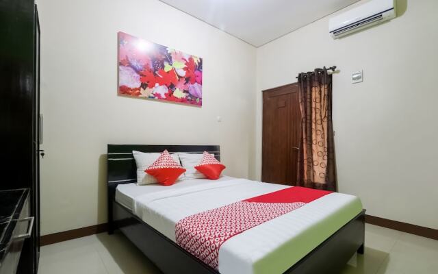 D'waru Homestay Syariah by OYO Rooms