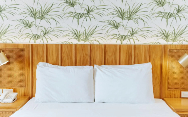 Sugarland Hotel