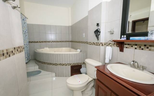 Hotel Mediterraneo Inn