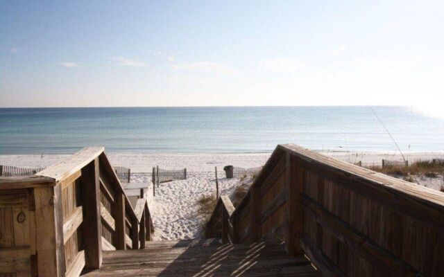 Dunes of Crystal Beach by Destin Getaways