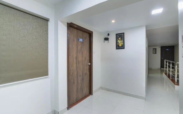 Hotel Royal Palace by OYO Rooms