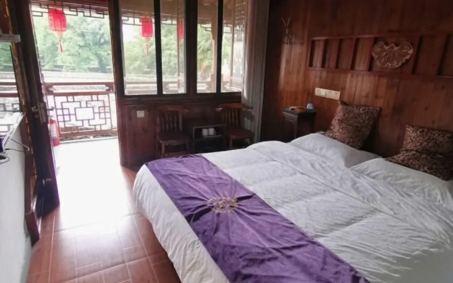 Huangshan Hongcun Yihu Lvyuan Inn