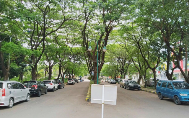 The Royale Sentra Tower Kuning