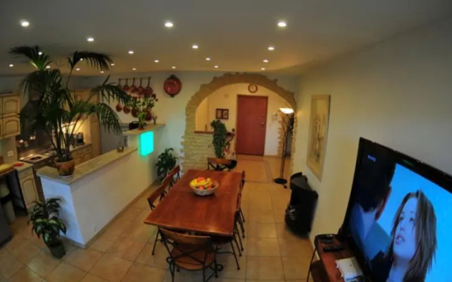 Proche Croisette Plage et Palais du Festival