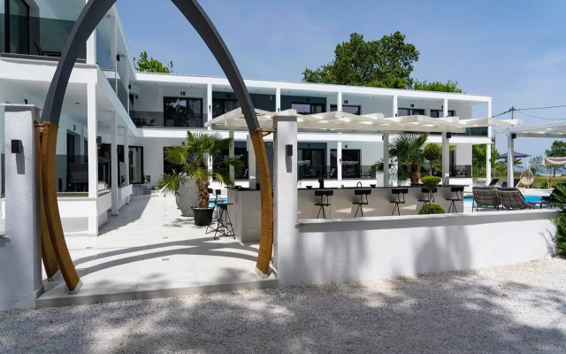 Avaton Luxury Resort