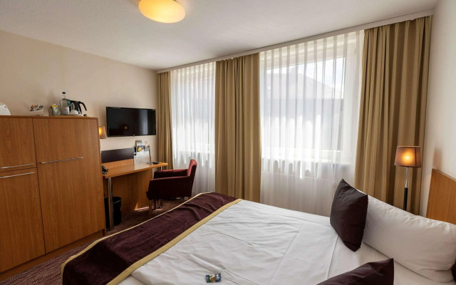 Comfort Hotel Tom Kyle