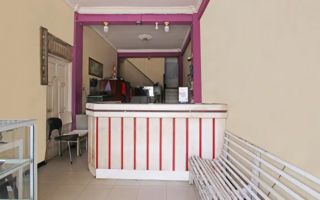 OYO Life 91957 Hotel Roda Mas 2