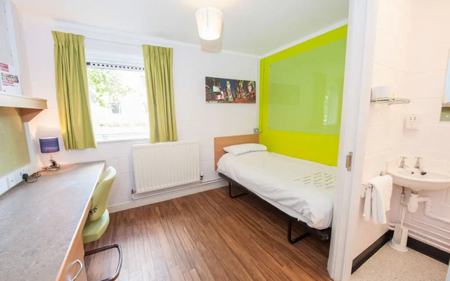 Queens University Belfast - Elms Village - Hostel