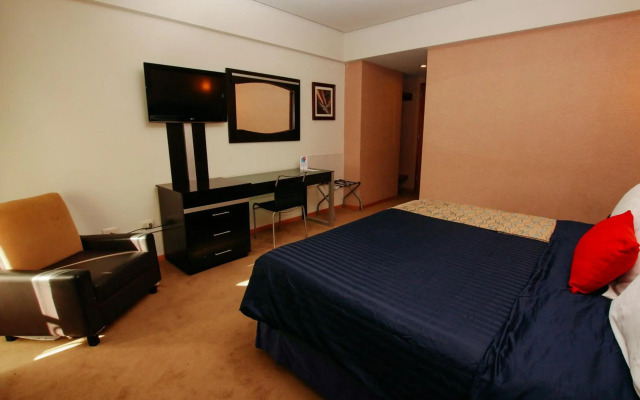 Hotel Colon Plaza Business Class