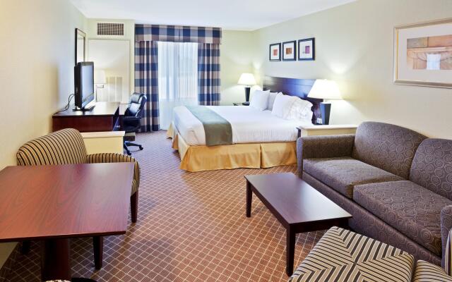 Holiday Inn Express Chehalis-Centralia by IHG