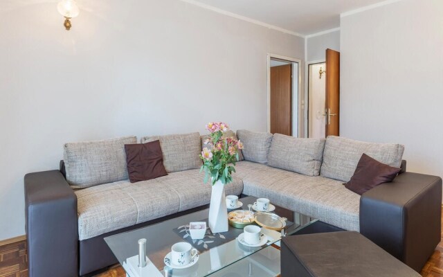Nice Apartment in Pula With Wifi and 2 Bedrooms