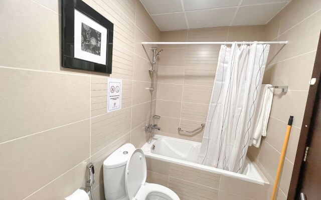 Cosmos Living Goldcrest Executive