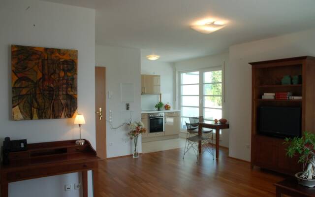 BTT Serviced Apartments