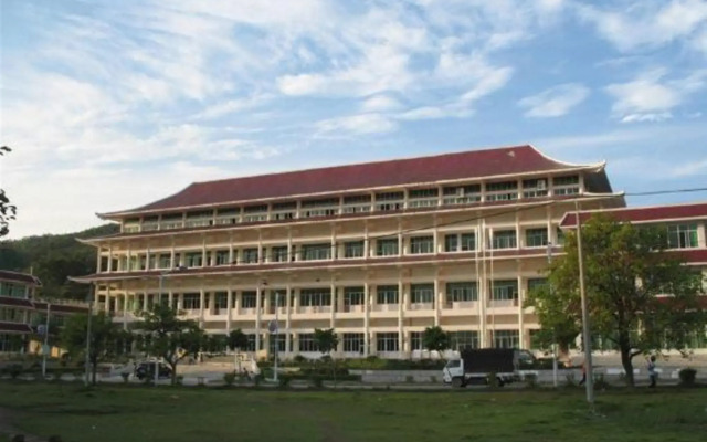 Junchao Light Luxury Hotel