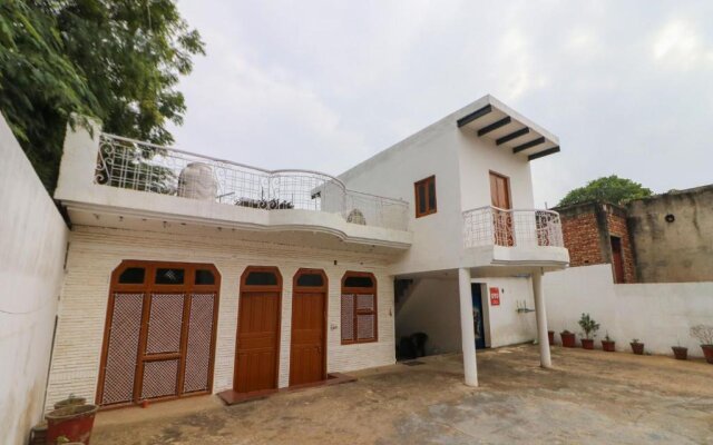 OYO 86091 Rajvanshi Pg & Guest House