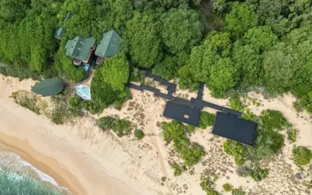 Tree House Nanshan Sanya