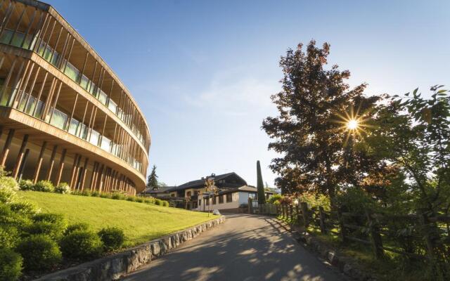 Hotel Der Waldhof ****s Völlan bei Meran Südtirol