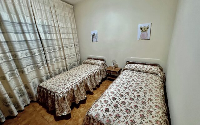 Alma Hostel