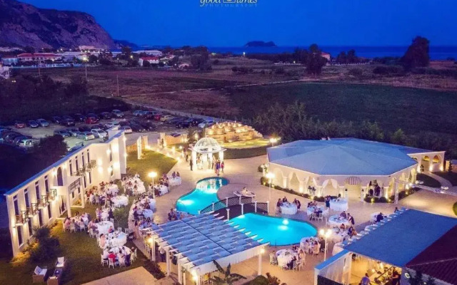 Venus Hotel & Suites