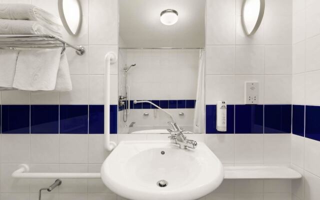 Days Inn Leicester Forest East M1