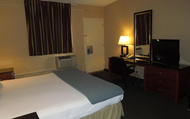Travelodge by Wyndham Silver Spring