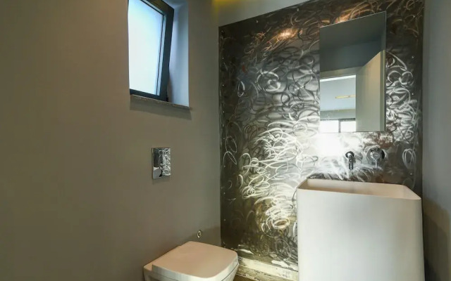 Villa Selenia Gold