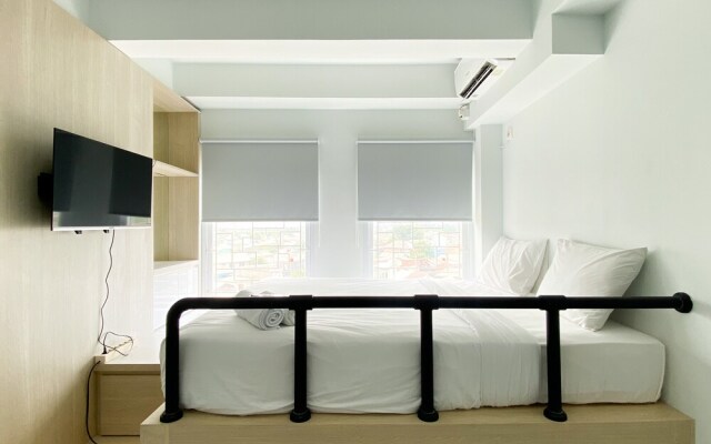 Simply Look Studio Room At Patraland Urbano Apartment