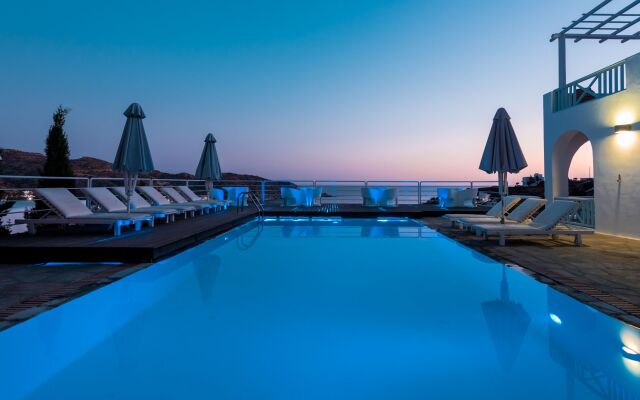 Far Out Hotel & Spa