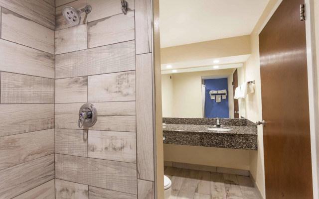 Red Roof Inn Franklin, TN